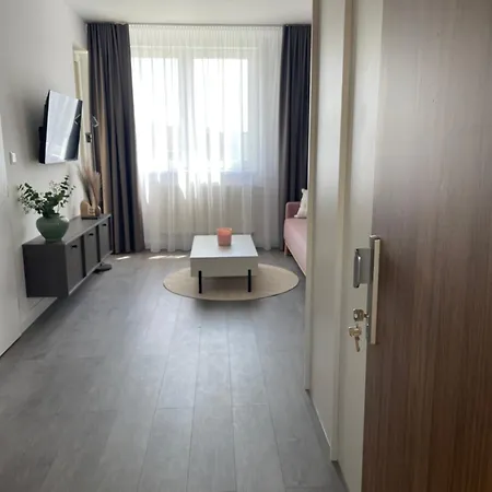 Boutique Ivory Апартаменты Прешов